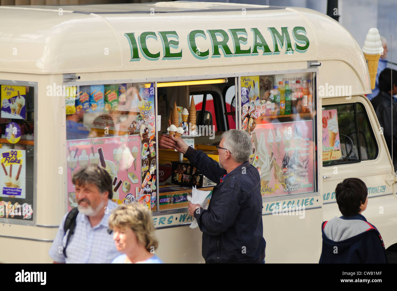 Ice Cream van and customers, The Mound, Edinburgh Stock Photo Alamy