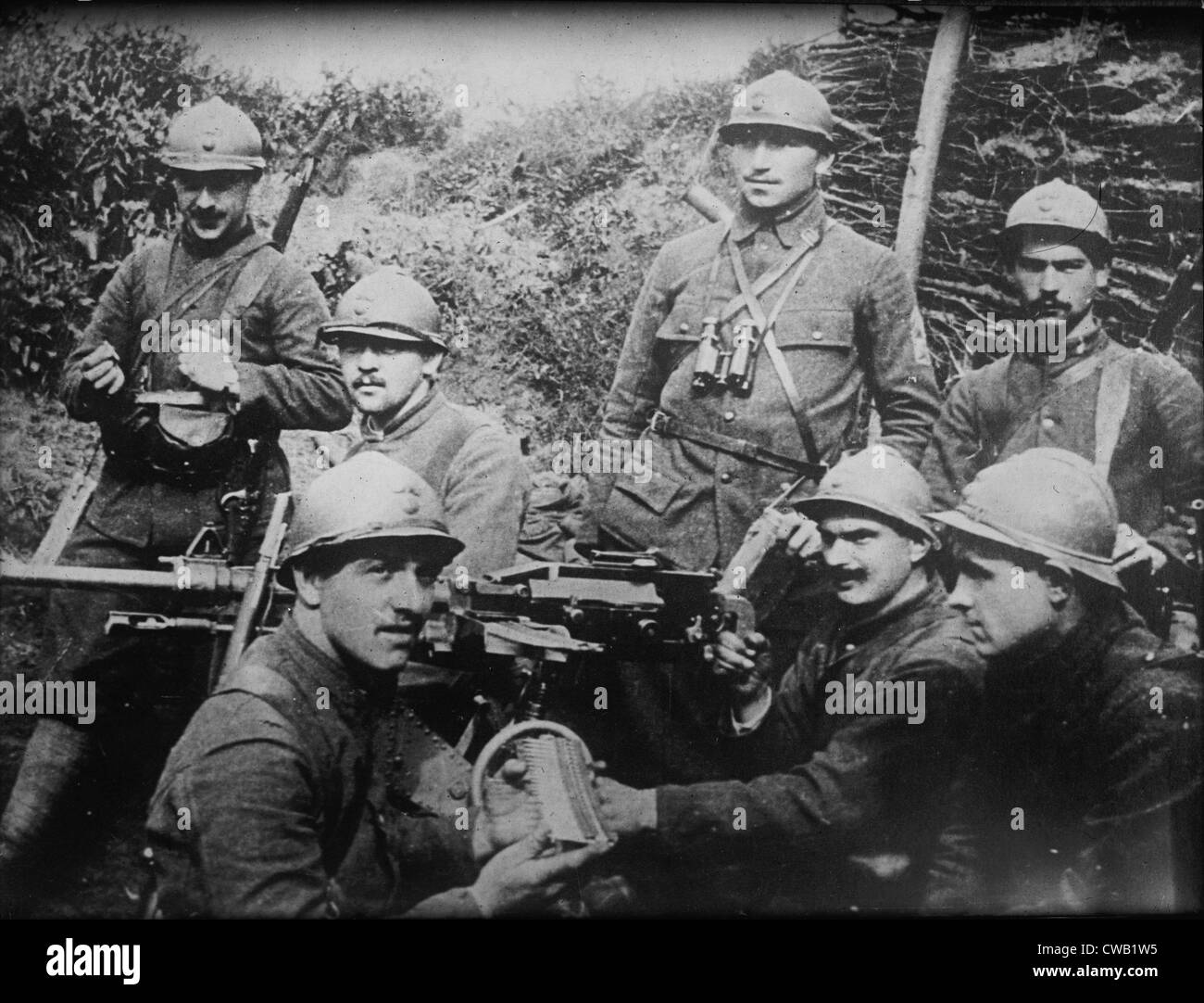 World War I, French soldiers prepare ammo, circa 1914-1918. Stock Photo