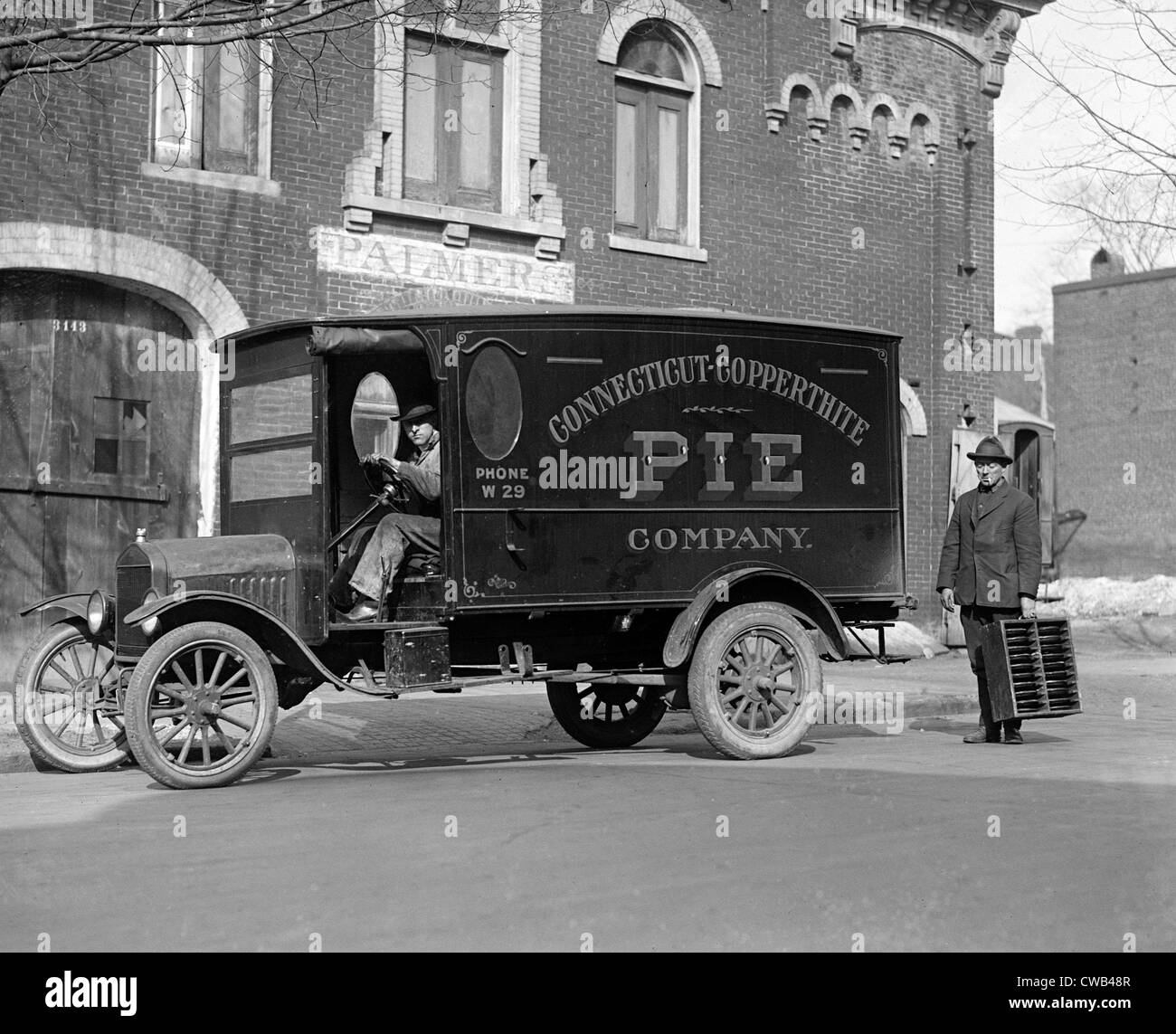 Trucks. Connecticut Pie Co. delivering pies, Ford delivery truck. 1923 Stock Photo