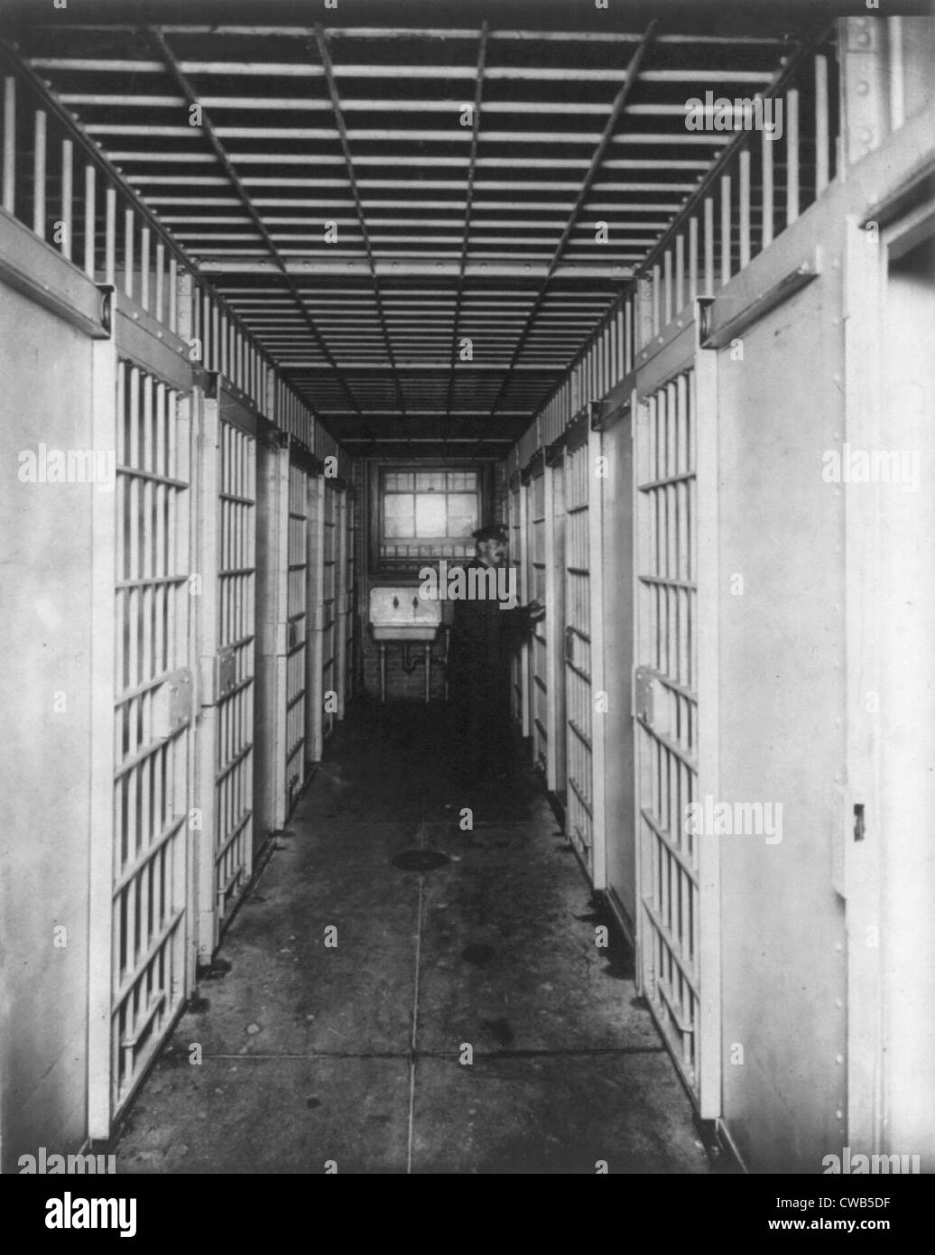 New York City, police department activities, cells in new Tenderloin