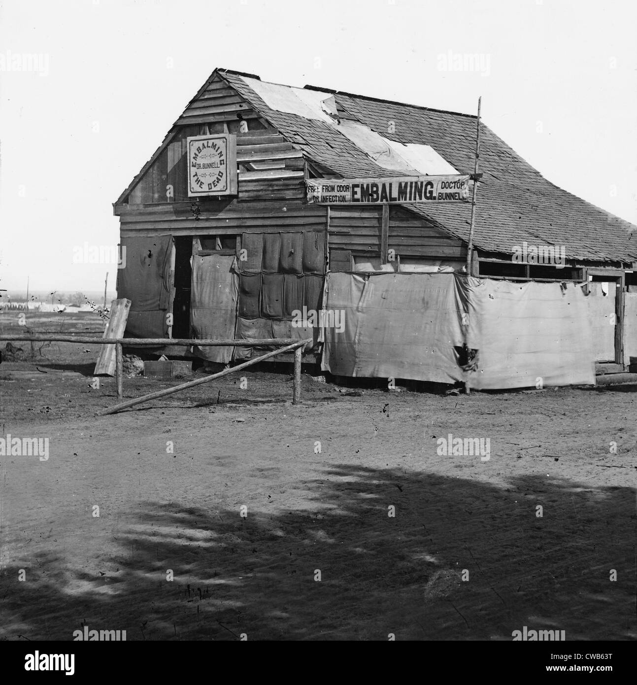 Dr. Bunnell's embalming establishment in the field, Army of the James, 18611869 Stock Photo Alamy