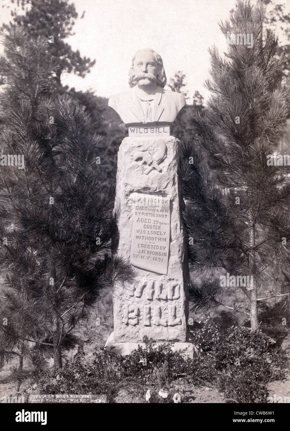 Wild Bill's Monument. Wild Bill Hickok, born May 27, 1837 at Homer, Ill. Killed by Jack McCall at Deadwood, S.D., Aug. 2, 1876, Stock Photo
