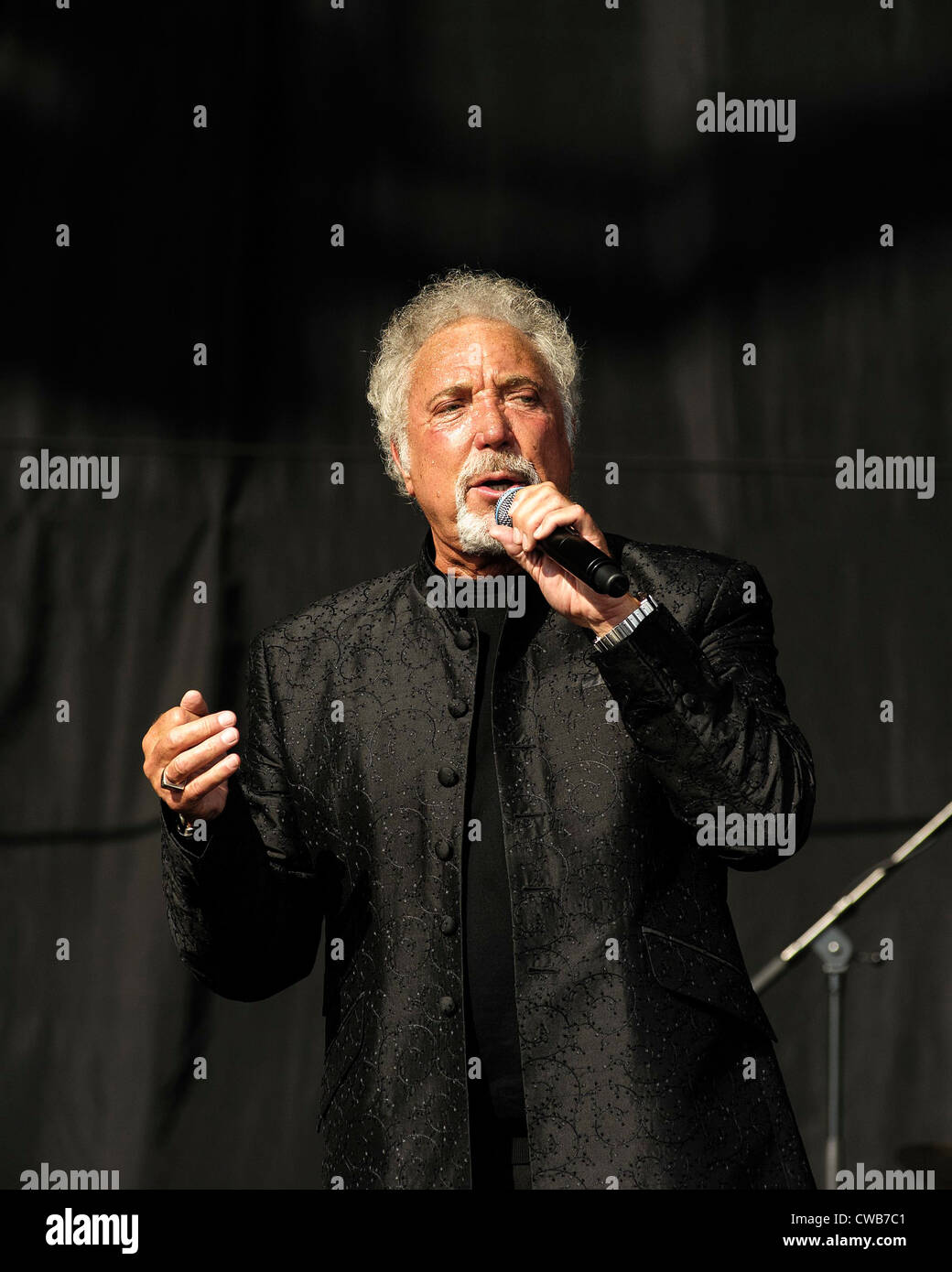 Sir Tom Jones plays V Festival on 19/08/2012 at Hylands Park, Chelmsford. Persons pictured: Sir Tom Jones. Picture by Julie Edwards Stock Photo