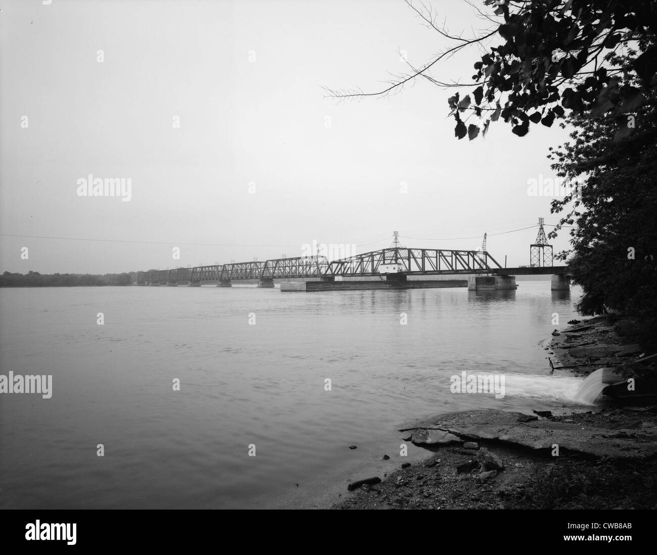 Mississippi river bridge view Black and White Stock Photos & Images Alamy