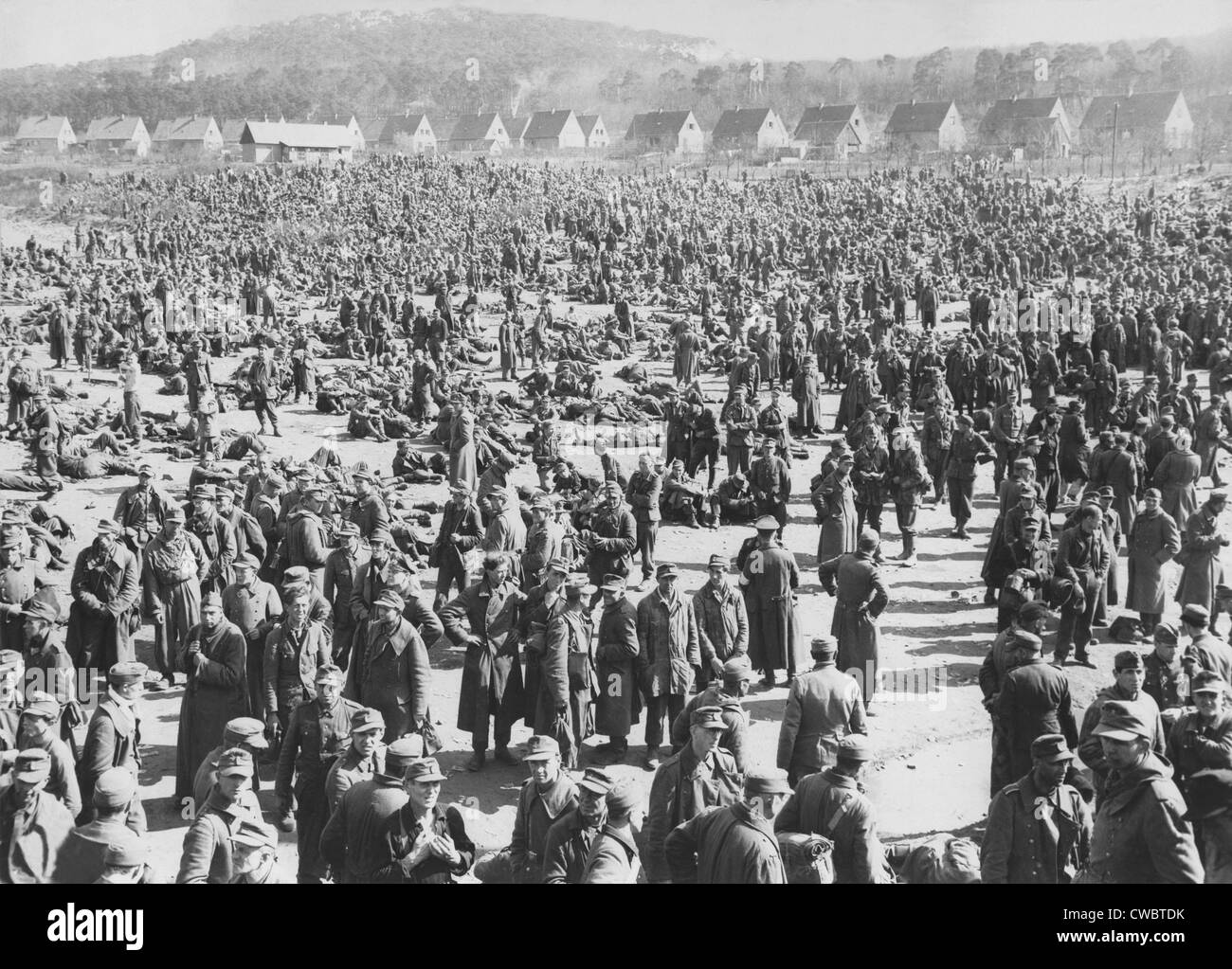 Thousands of German soldiers taken prisoner following the collapse of ...