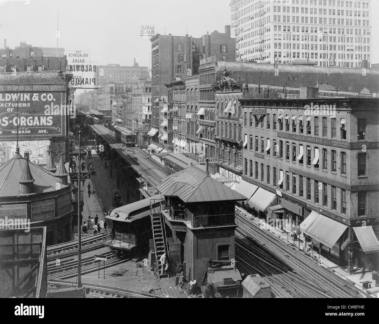 Bird's-eye view of Chicago's Wabash Avenue, showing elevated railroad, ca. 1907. Stock Photo