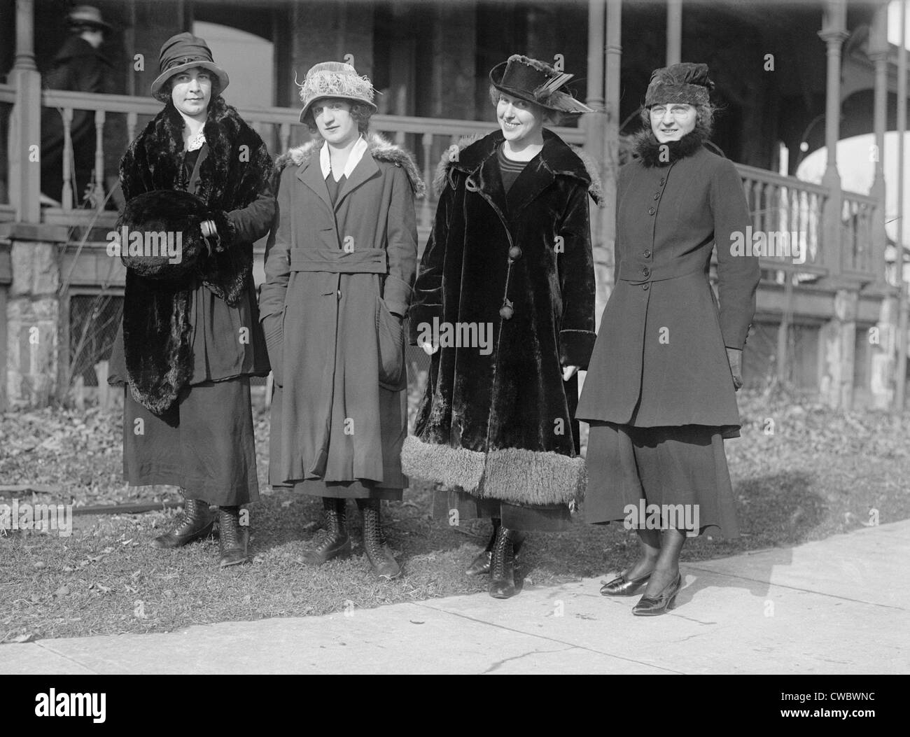 Group portrait of Polish-American young women in 1918 Stock Photo - Alamy