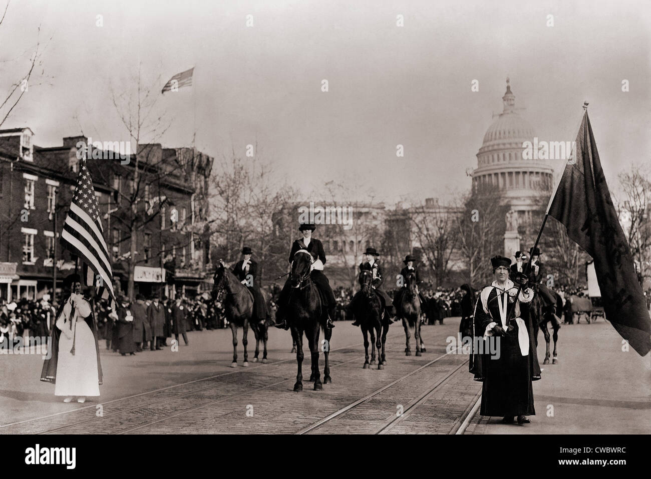 Suffragists parade hi-res stock photography and images