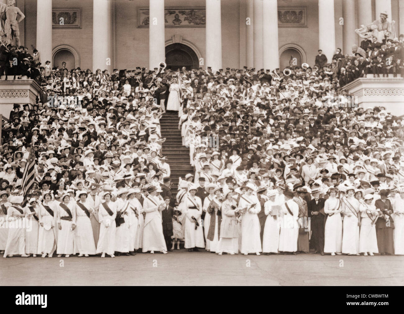 Women's Suffrage envoys from many states brought petitions to Congress. Five thousand women massed on and about the East Steps Stock Photo