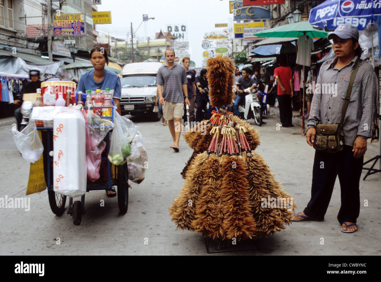 Bangkok, street vendors in the Khaosarn Road Stock Photo
