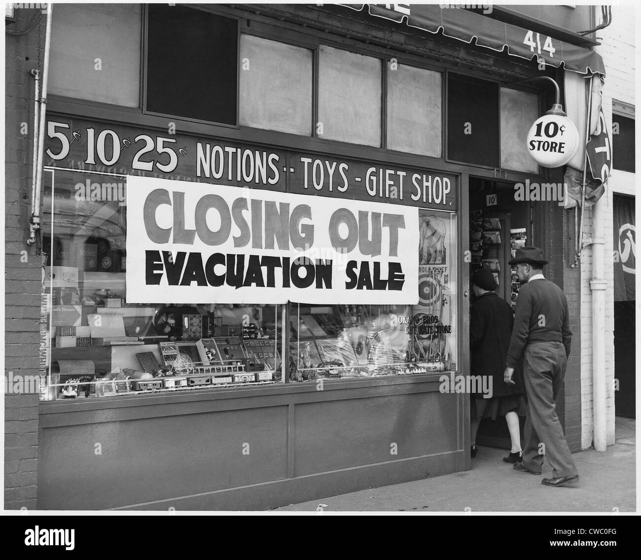 Japanese american store 1940s hi-res stock photography and Japanese american store 1940s hi-res stock photography and
