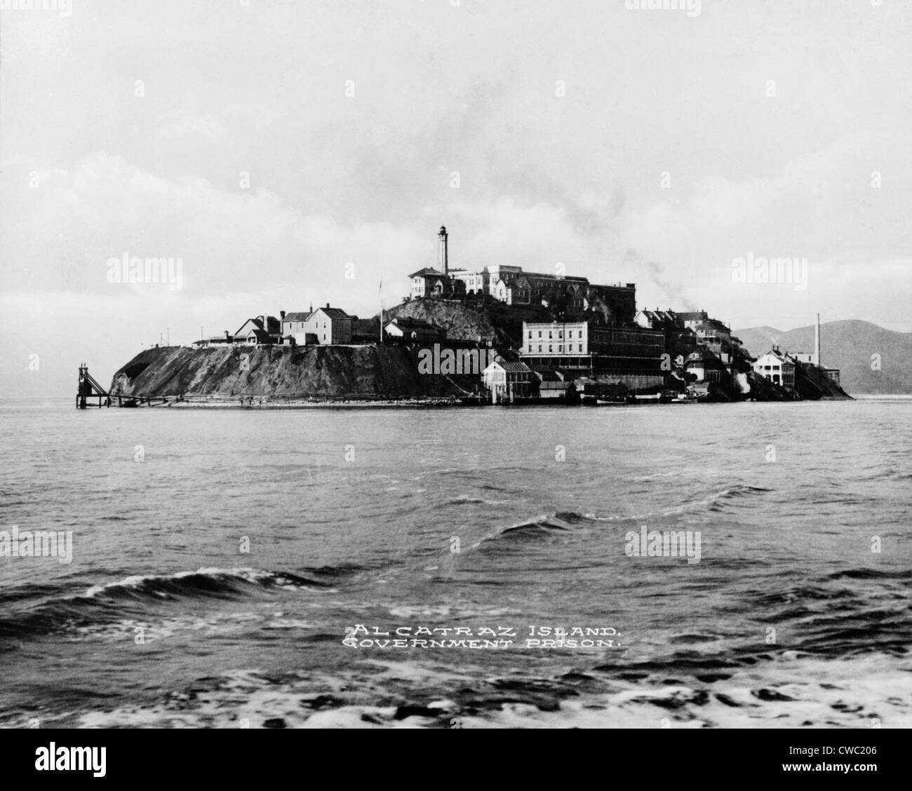 'The Rock' United States Penitentiary on Alcatraz Island in San Francisco Bay California. Ca. 1940s. Stock Photo