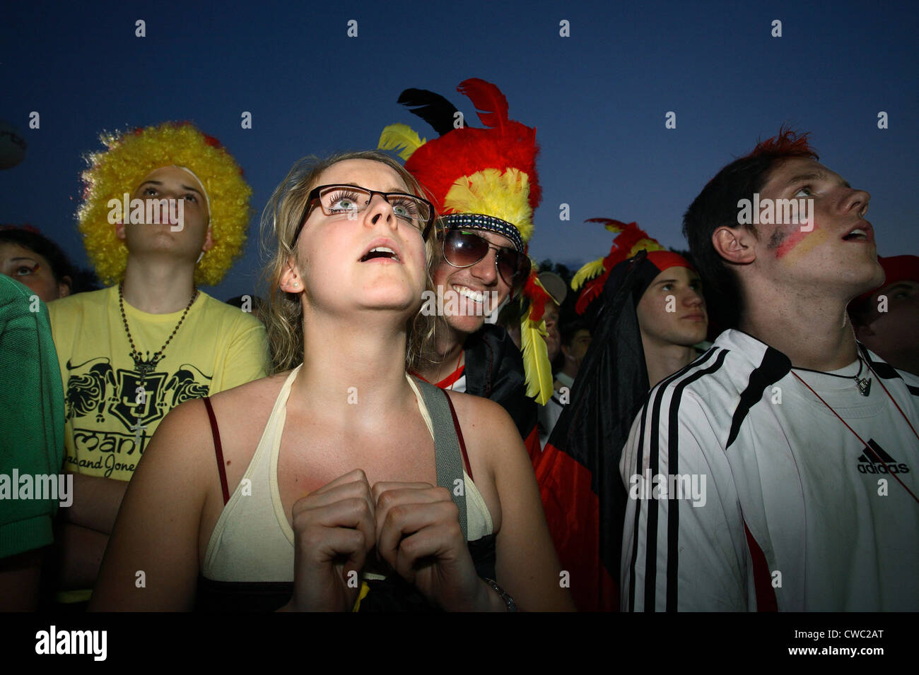 Young woman looks banned screen hires stock photography and images Alamy
