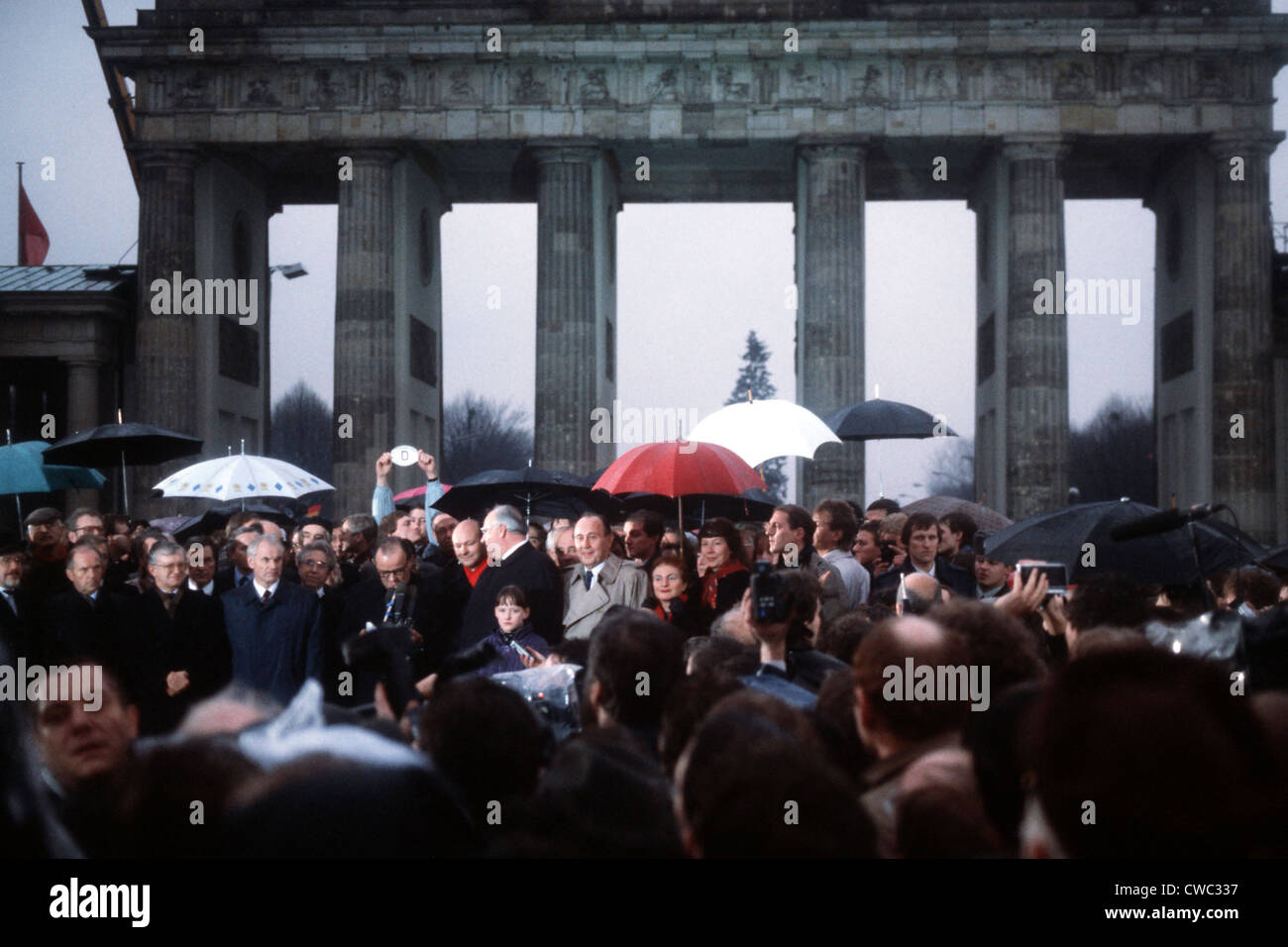 Official opening of the Brandenburg Gate on the border of East and West Berlin on Dec. 22 1989. Attending leaders West German Stock Photo