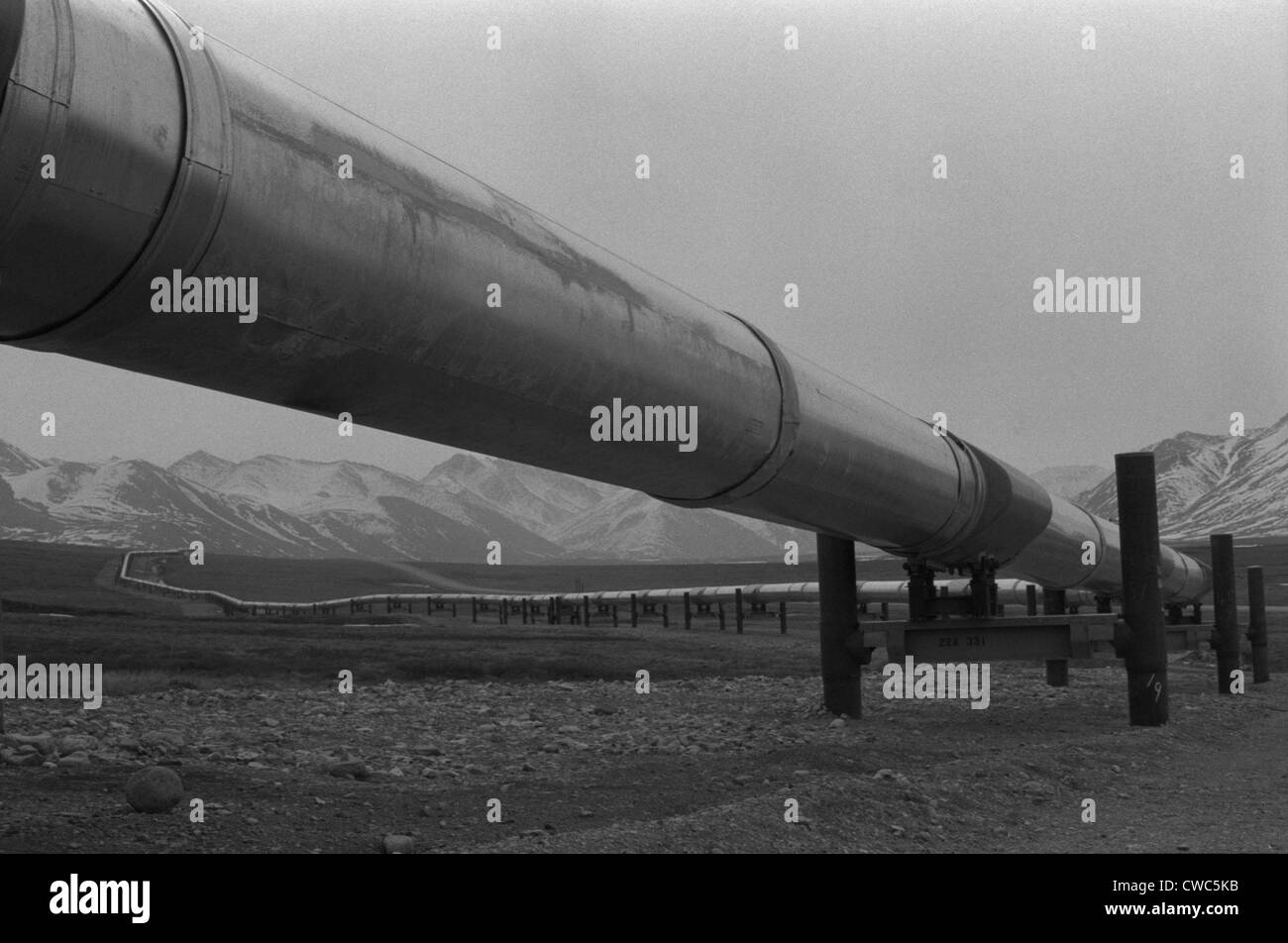 Pipeline history Black and White Stock Photos & Images - Alamy
