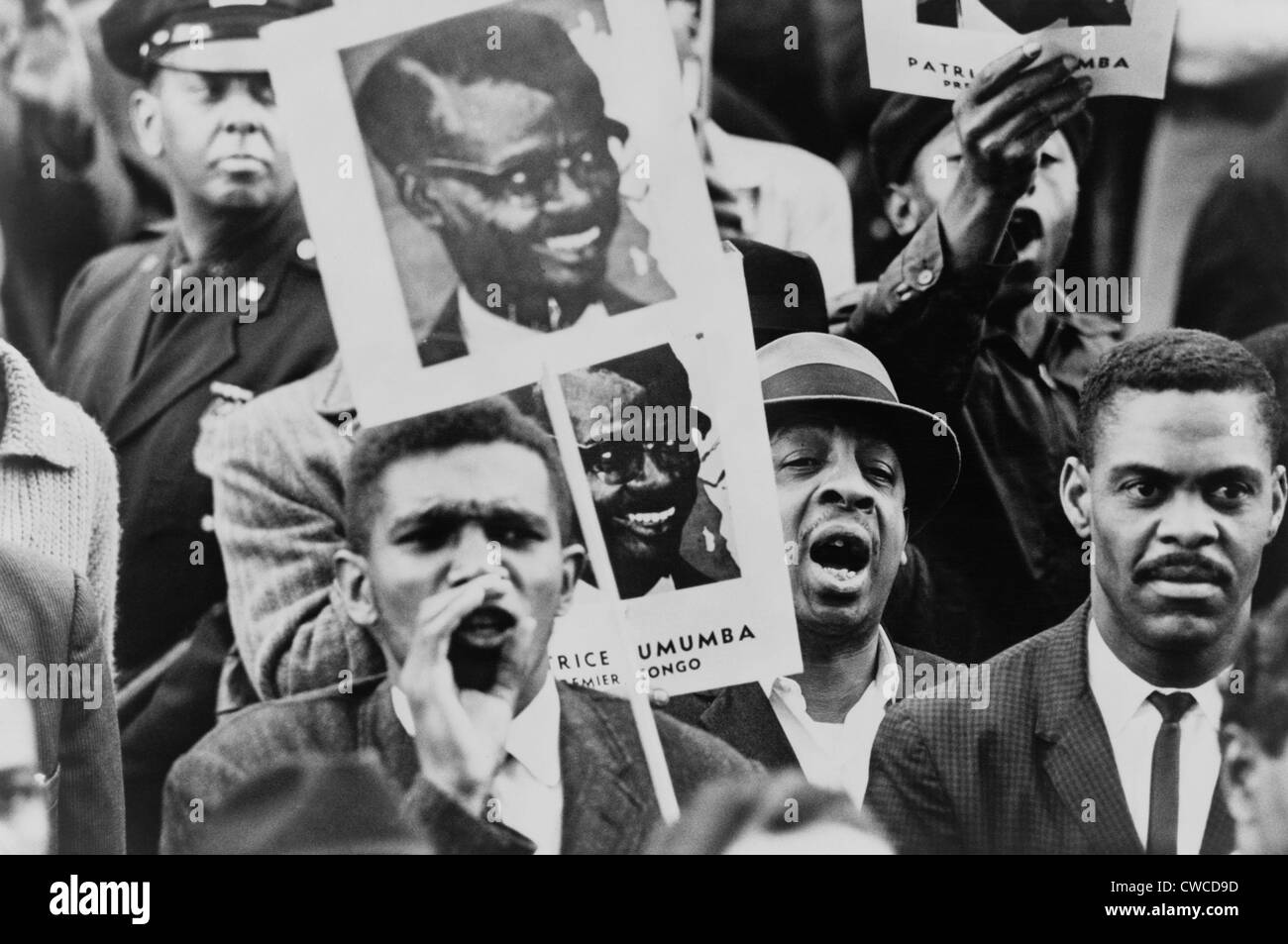 african-american-men-at-a-black-muslim-demonstration-carrying-placards-CWCD9D.jpg