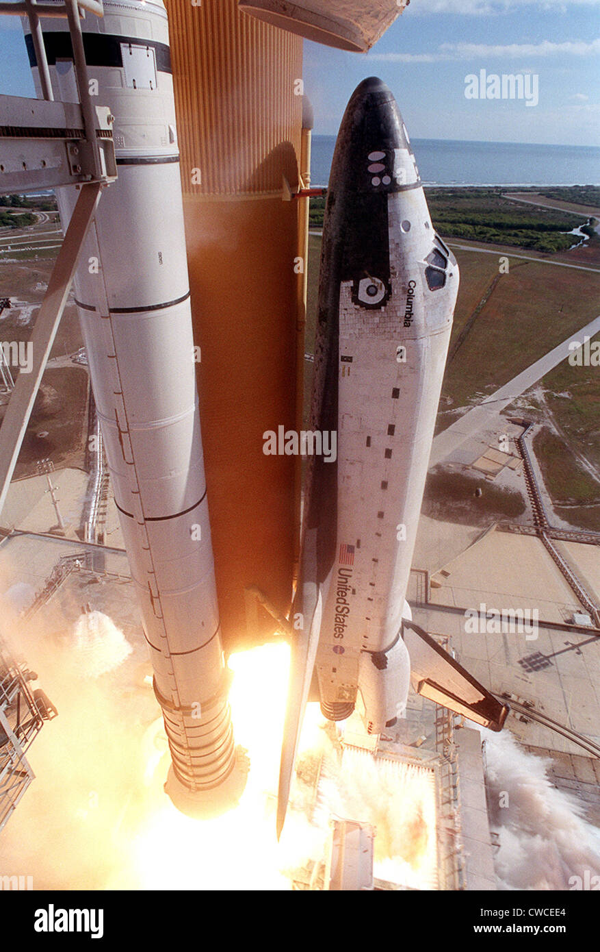 Space Shuttle Columbia lifts off the launch pad. 82 seconds after launch, a suitcase-size piece of thermal insulation foam Stock Photo