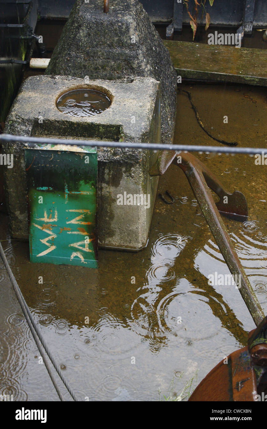 objects in dredger on river Trent Newark-on-Trent, Newark, Nottinghamshire, England, UK Stock Photo