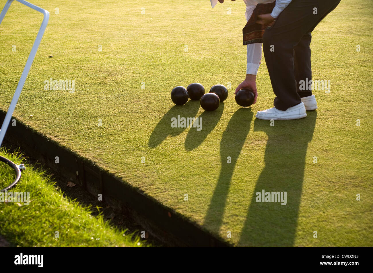 Bowls, lawn bowls, flatgreen bowls and crowngreen bowls, a sport