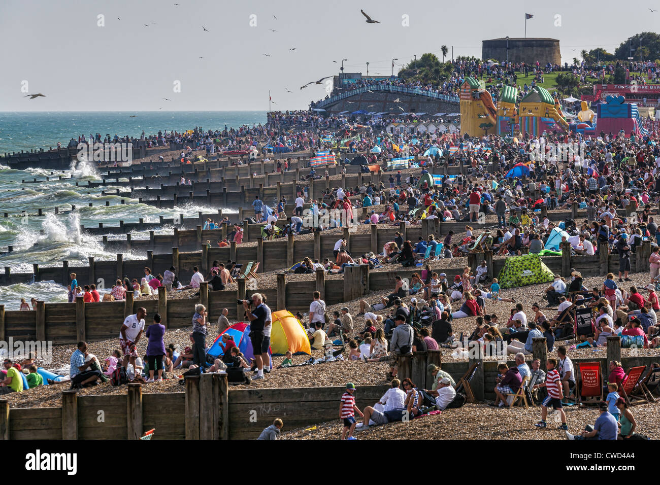 Crowded Eastbourne beach for the Airbourne show Stock Photo Alamy