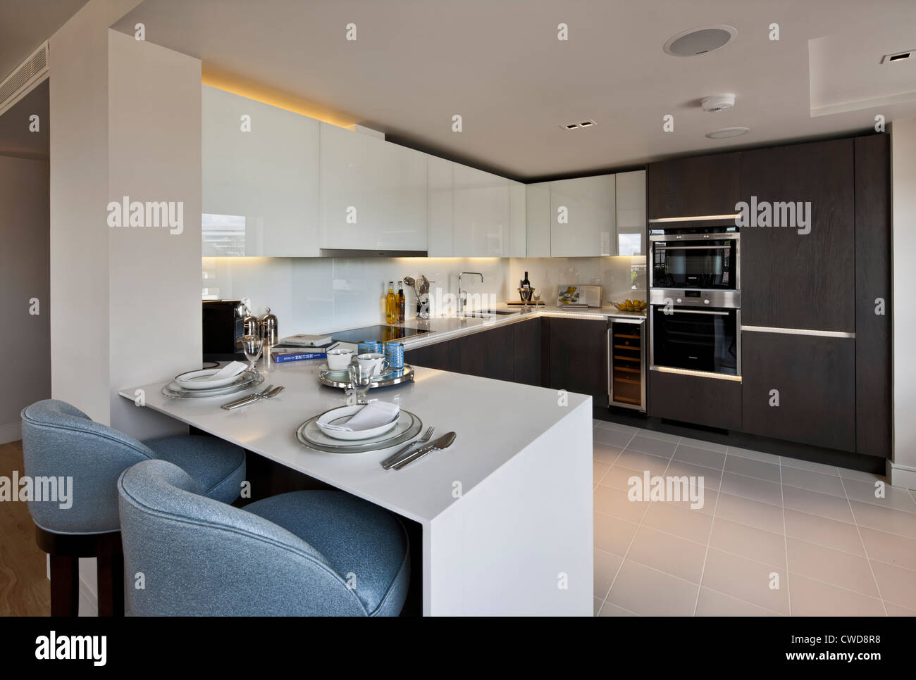 Interior bridge architecture hires stock photography and images Alamy