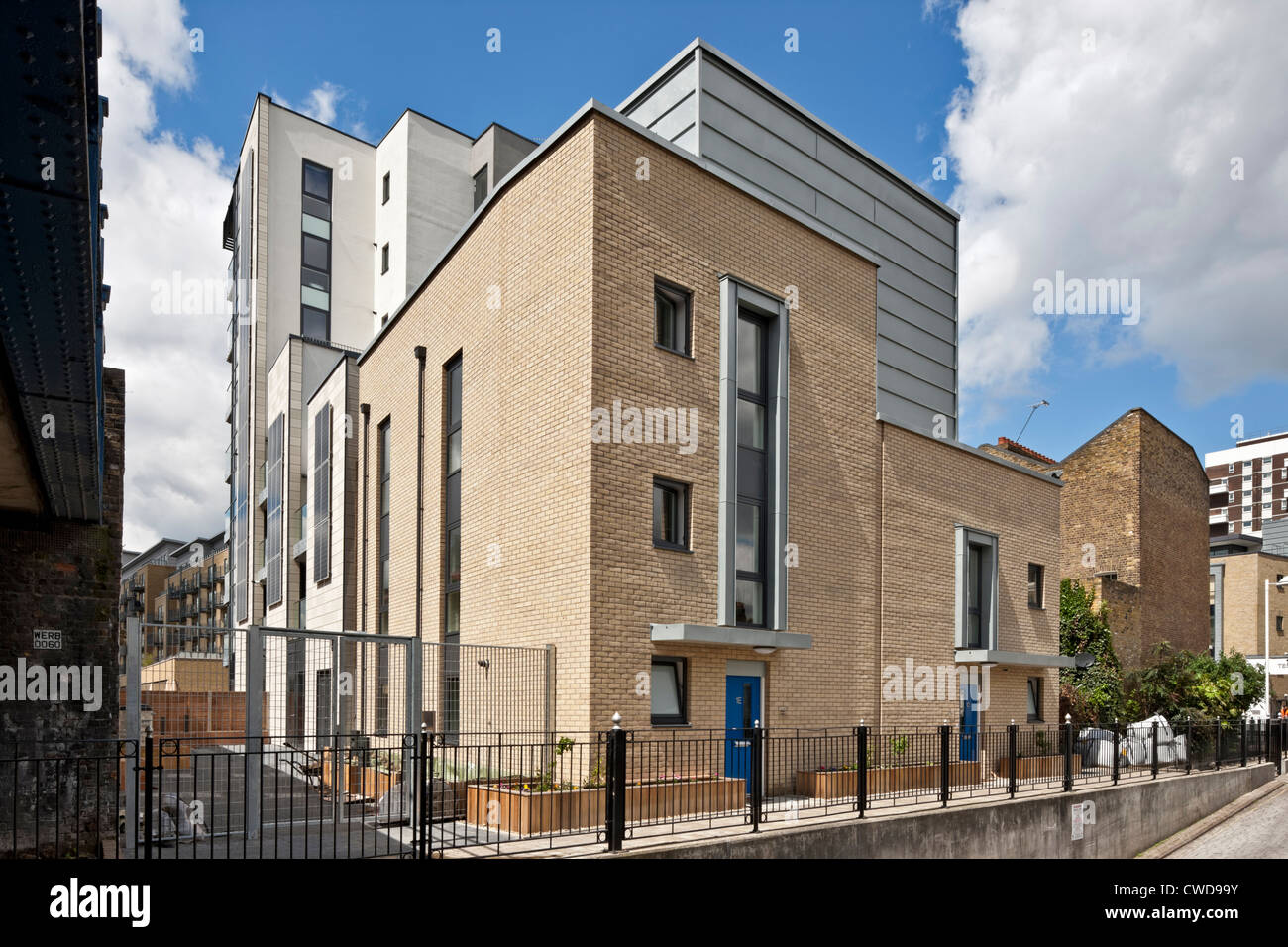 Limehouse Lock apartments in Docklands, London Stock Photo Alamy