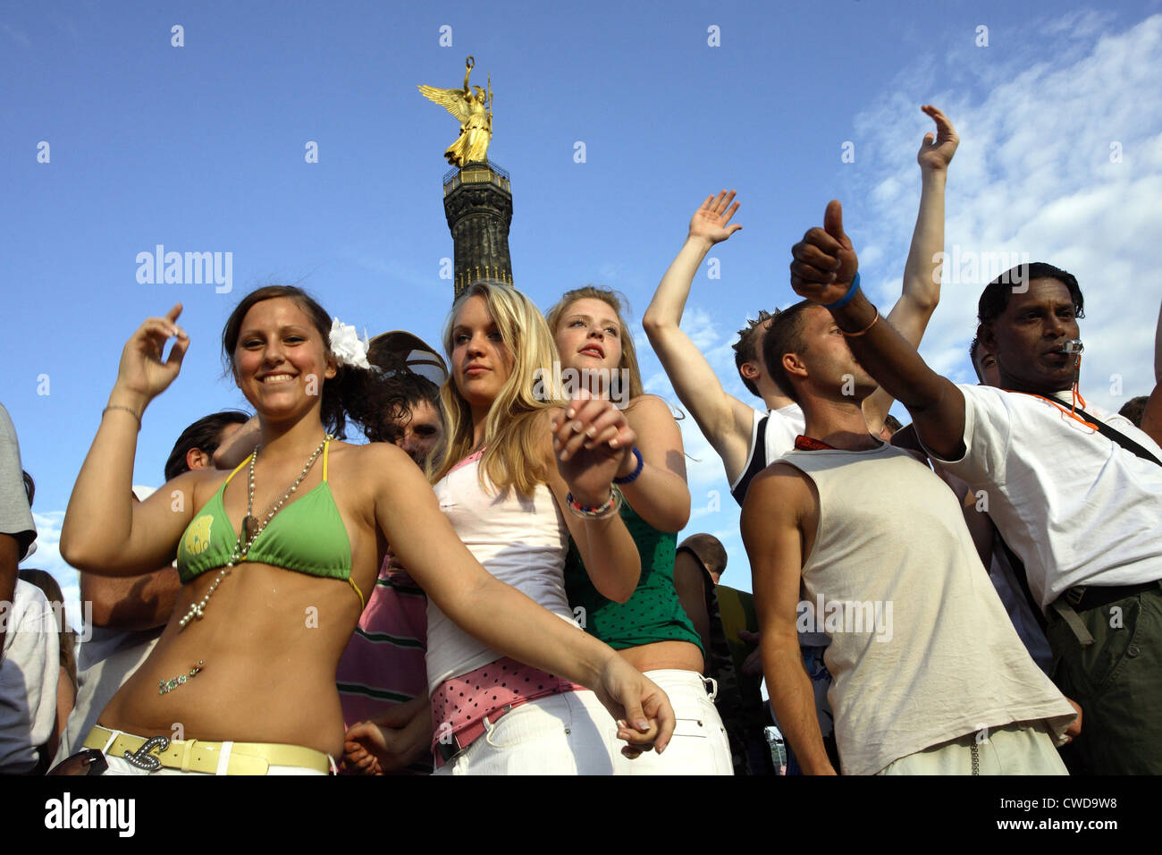 Berlin, raving girls and men at the Love Parade 2006, before the Victory Column Stock Photo