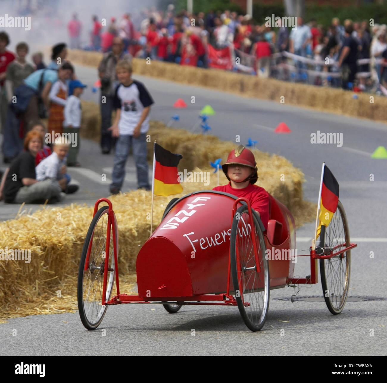 Red Bull Soap Box Derby >> Children with Soapbox Race Stock Photo: 50103042 - Alamy Red Bull Soap Box Derby >> Children with Soapbox Race Stock Photo: 50103042 - Alamy