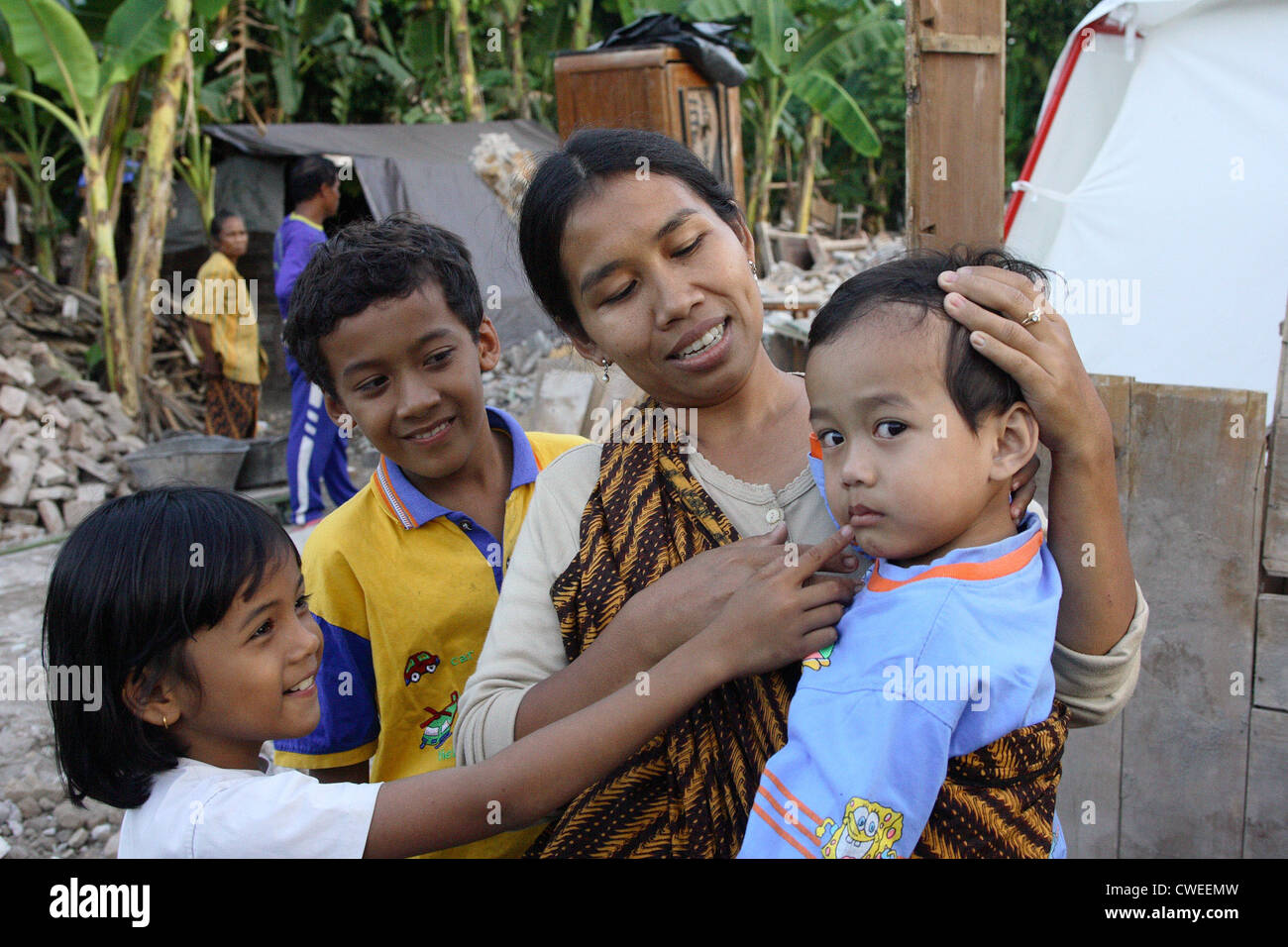 Indonesia Java, earthquake victims Stock Photo