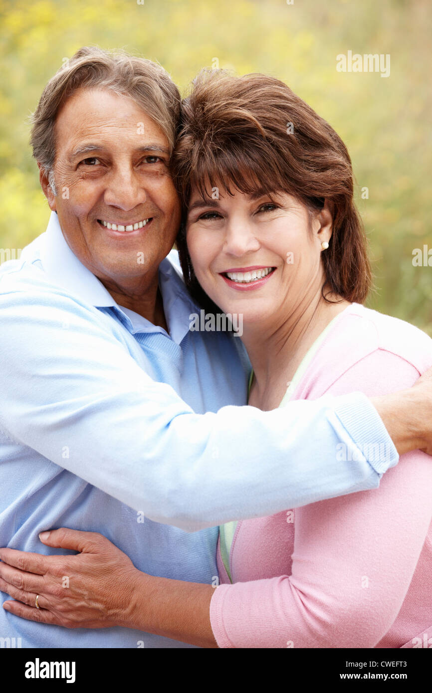 Senior Hispanic couple outdoors Stock Photo - Alamy