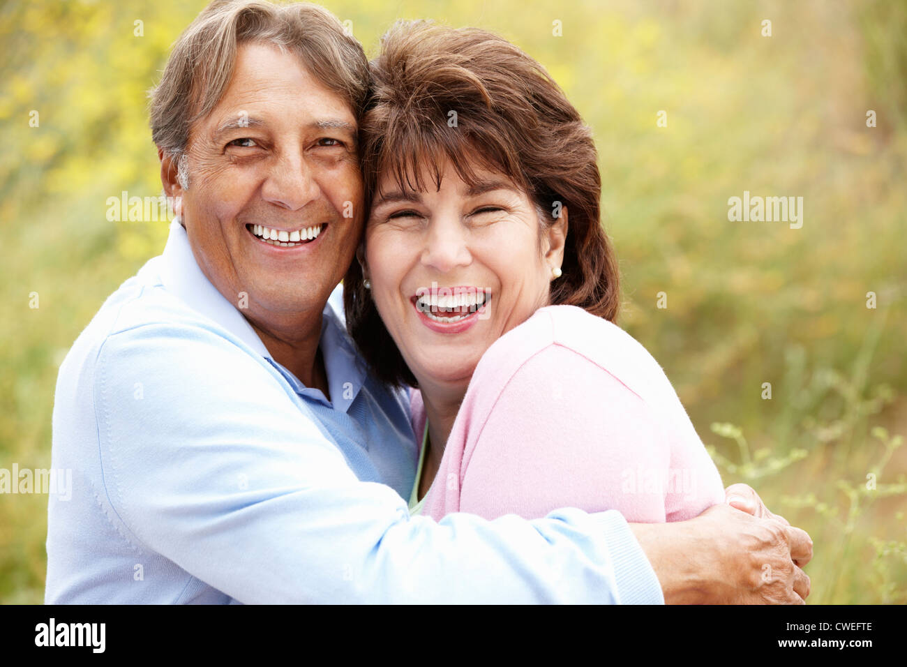Senior Hispanic couple outdoors Stock Photo - Alamy