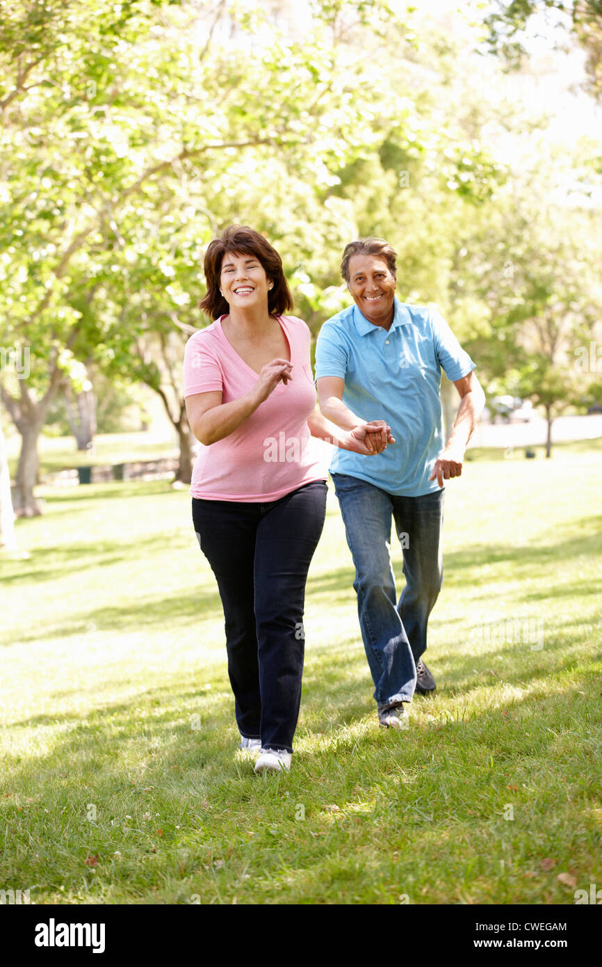 Senior Hispanic couple outdoors Stock Photo - Alamy