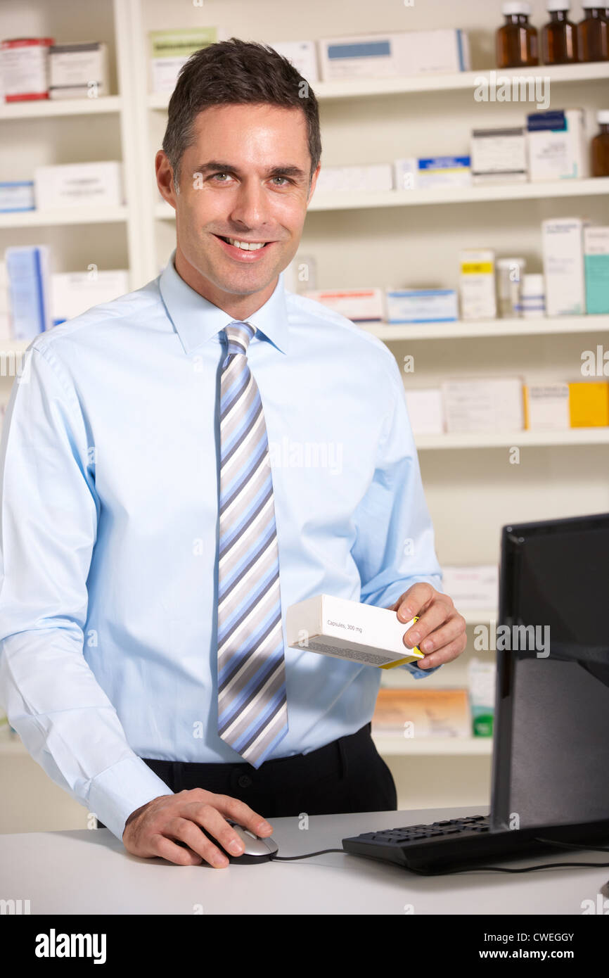 UK pharmacist at work Stock Photo Alamy
