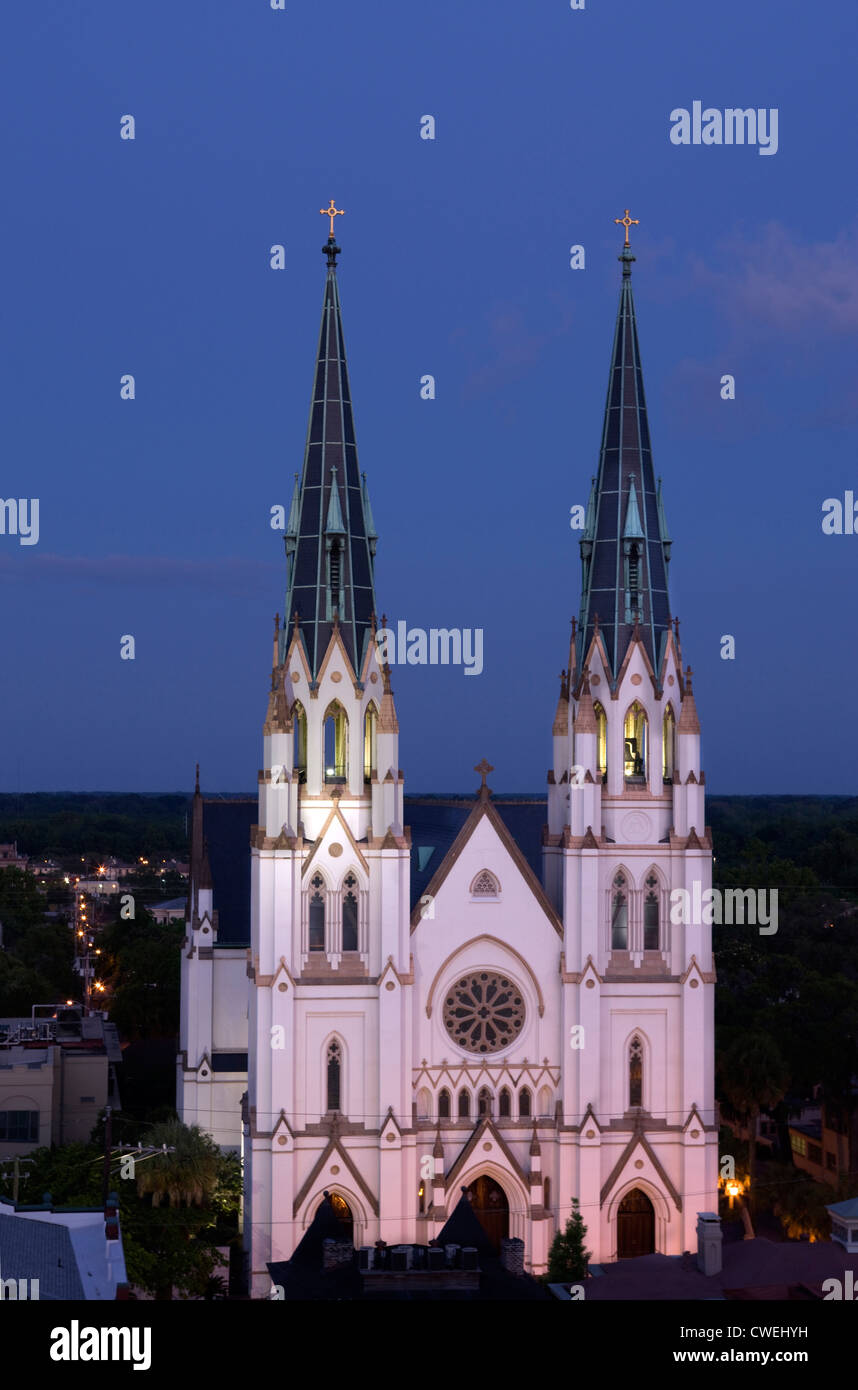 CATHEDRAL OF SAINT JOHN THE BAPTIST SKYLINE SAVANNAH GEORGIA USA Stock ...