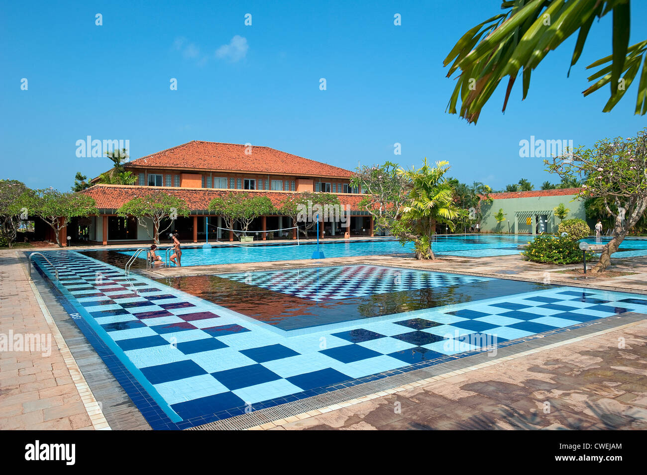 Swimming Pool & Main Building at Club Palm Bay Hotel, Marawila, Sri Lanka  Stock Photo - Alamy