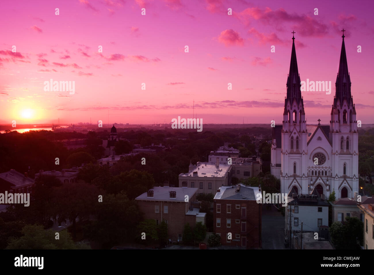 CATHEDRAL OF SAINT JOHN THE BAPTIST SKYLINE SAVANNAH GEORGIA USA Stock ...