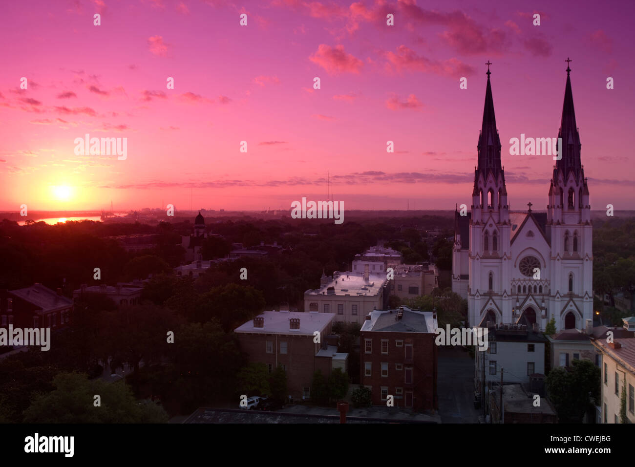 CATHEDRAL OF SAINT JOHN THE BAPTIST SKYLINE SAVANNAH GEORGIA USA Stock ...