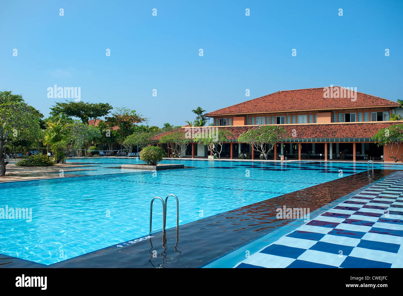 palm bay hotel marawila