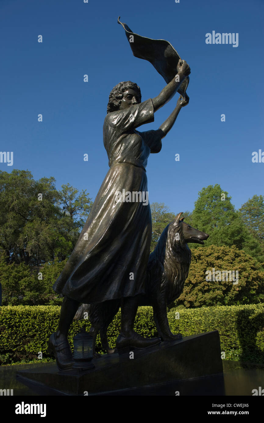 FLORENCE MARTUS WAVING GIRL STATUE (©FELIX DE WELDON 1974) RIVER STREET