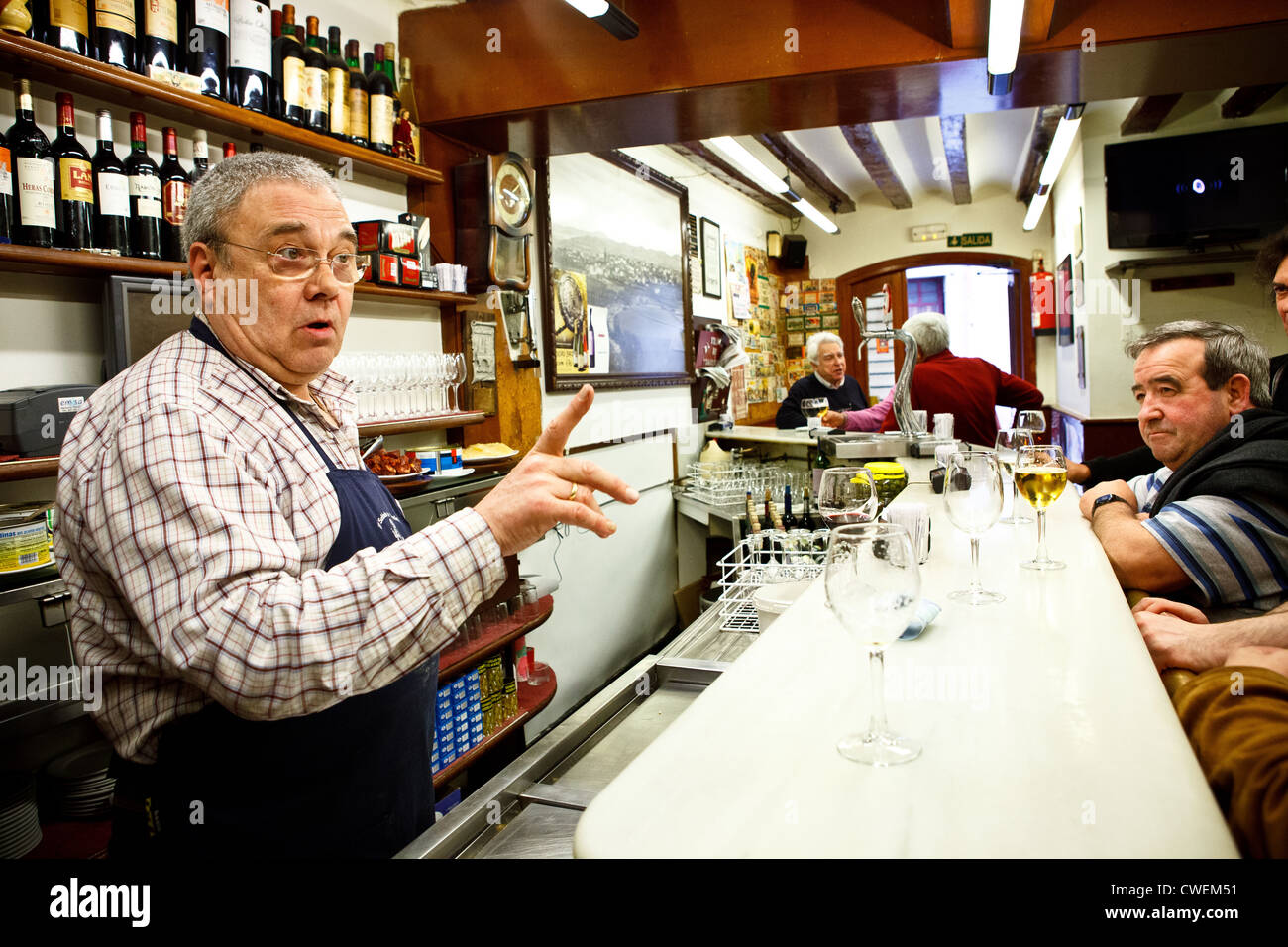Manolo, Bar El Soldado de Tudelilla, Logroño, La Rioja, Spain Stock Photo