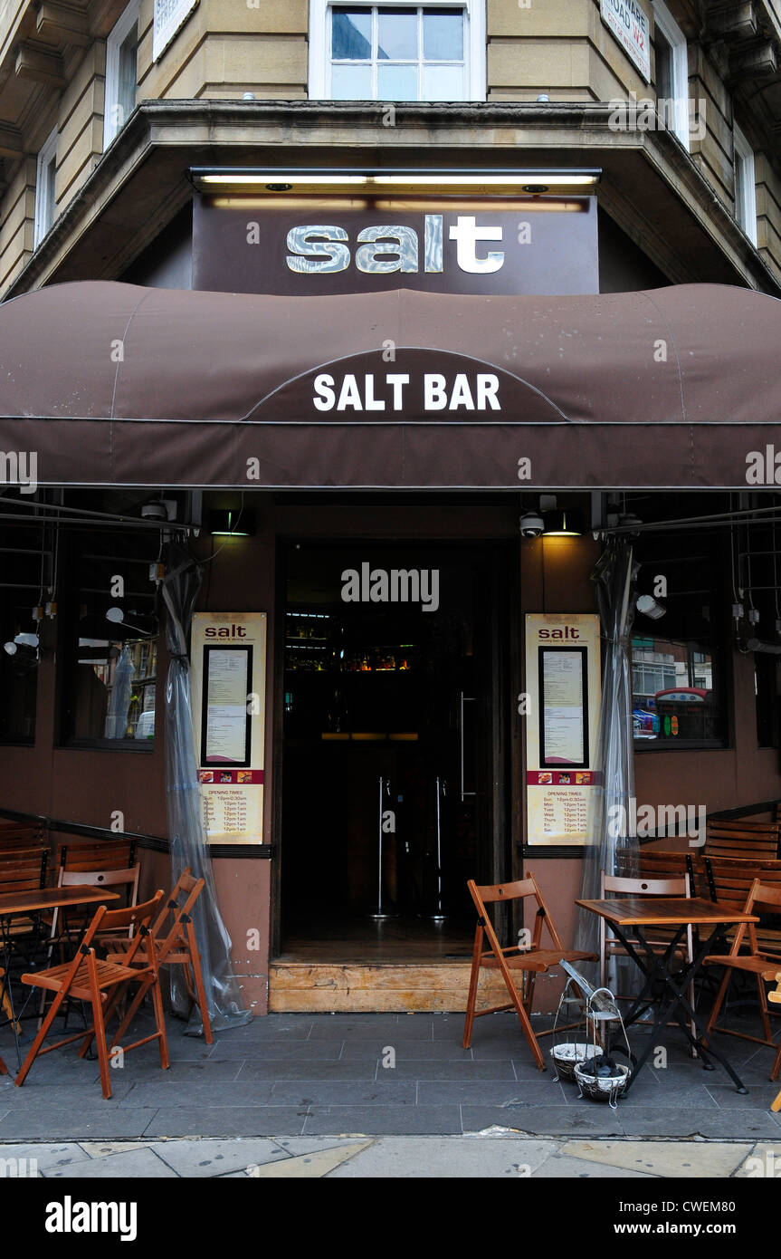 Salt Bar Whisky Bar, Edgware Road, London Stock Photo - Alamy