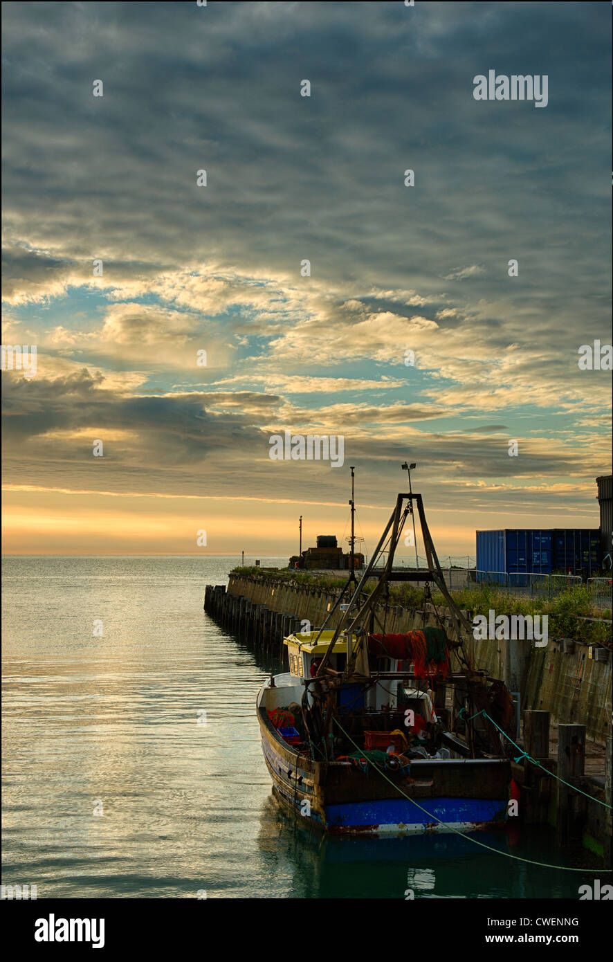 Fishing in folkestone hi-res stock photography and images - Alamy