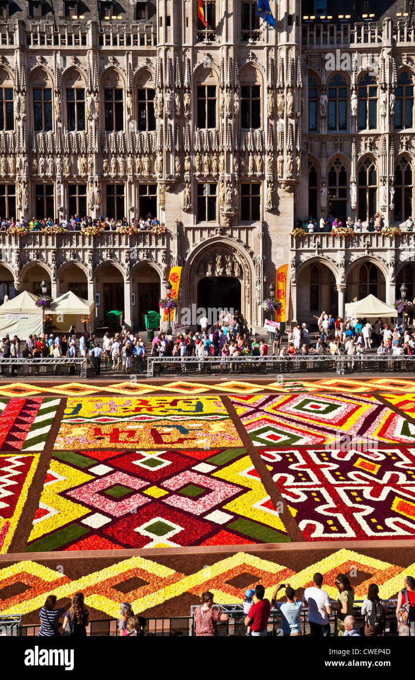 2012 Flower Carpet, Tapis de Fleurs, in front of the City Hall in the Grand-Place, Brussels Stock Photo