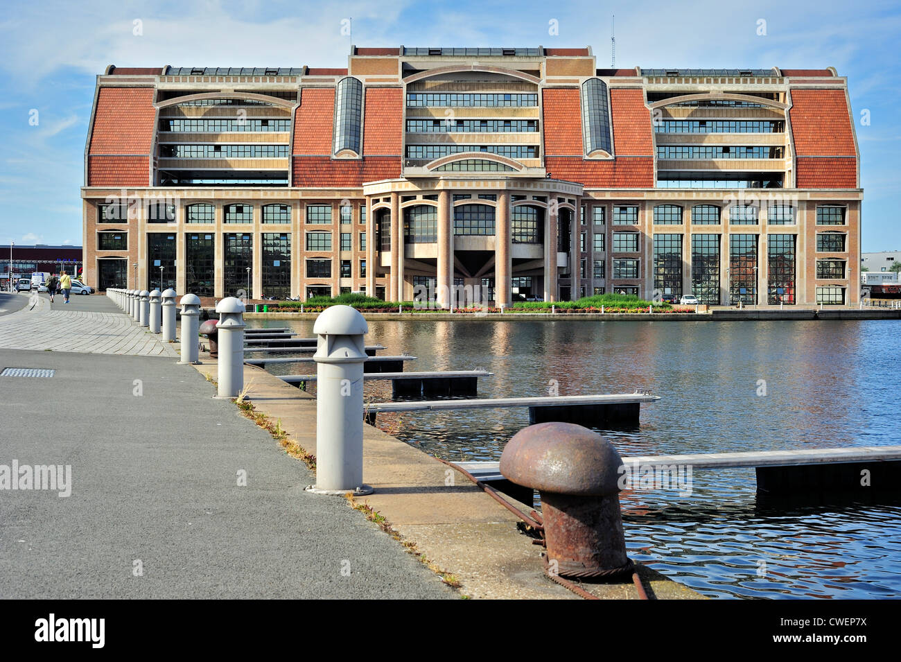 The Hôtel de la communauté urbaine / CUD at Dunkirk / Dunkerque, Nord-Pas-de-Calais, France Stock Photo