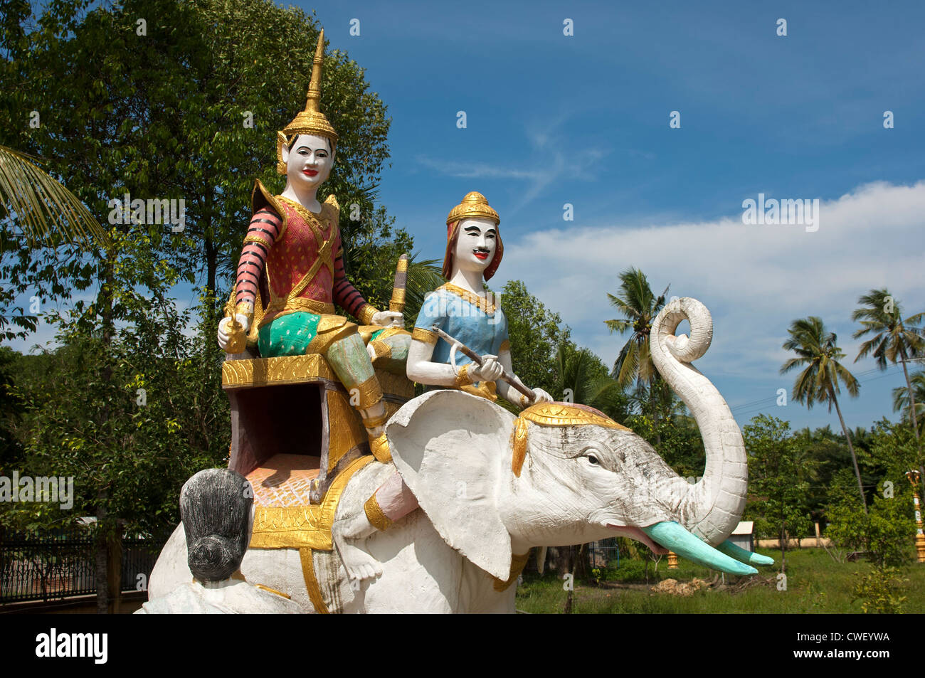 Elephant statues buddhist hires stock photography and images Alamy