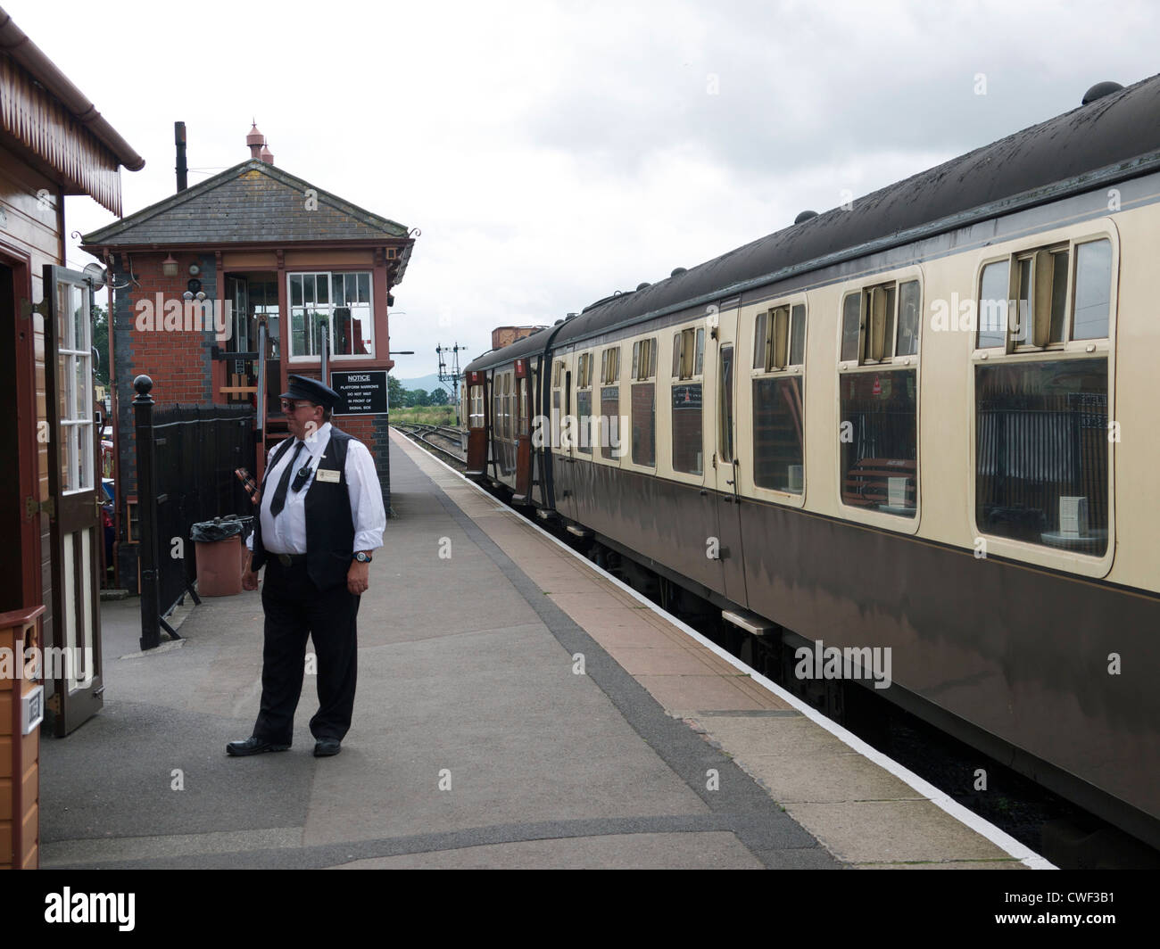 Bishops Lydeard station and conductor Stock Photo