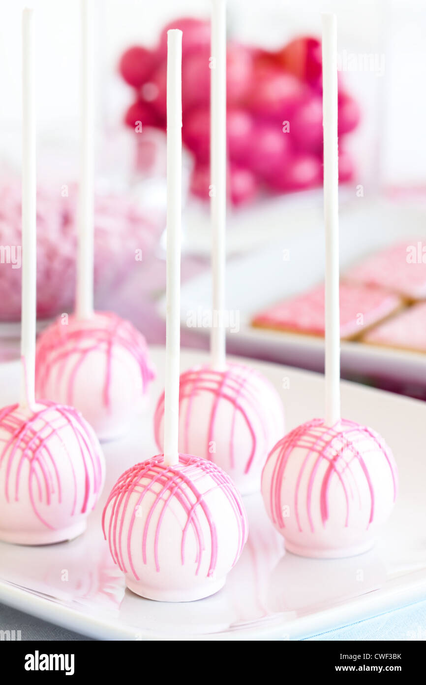 Baby shower cake pop hi-res stock photography and images - Alamy