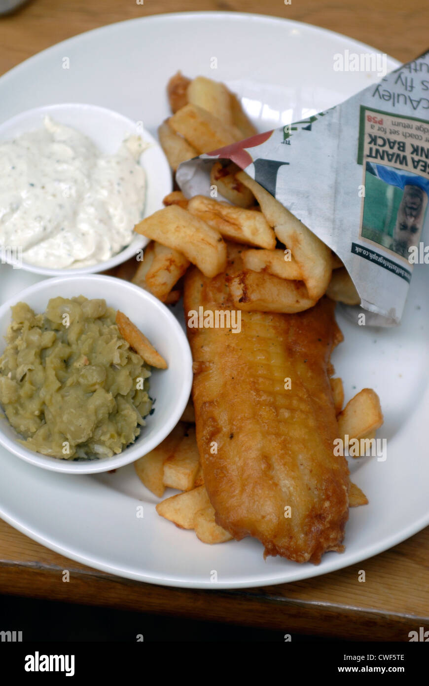 Fish & Chips, Conor BarRestaurant in front of Ulster Museum, Belfast