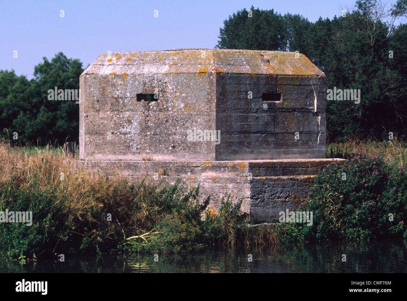 Ww2 pillbox hires stock photography and images Alamy