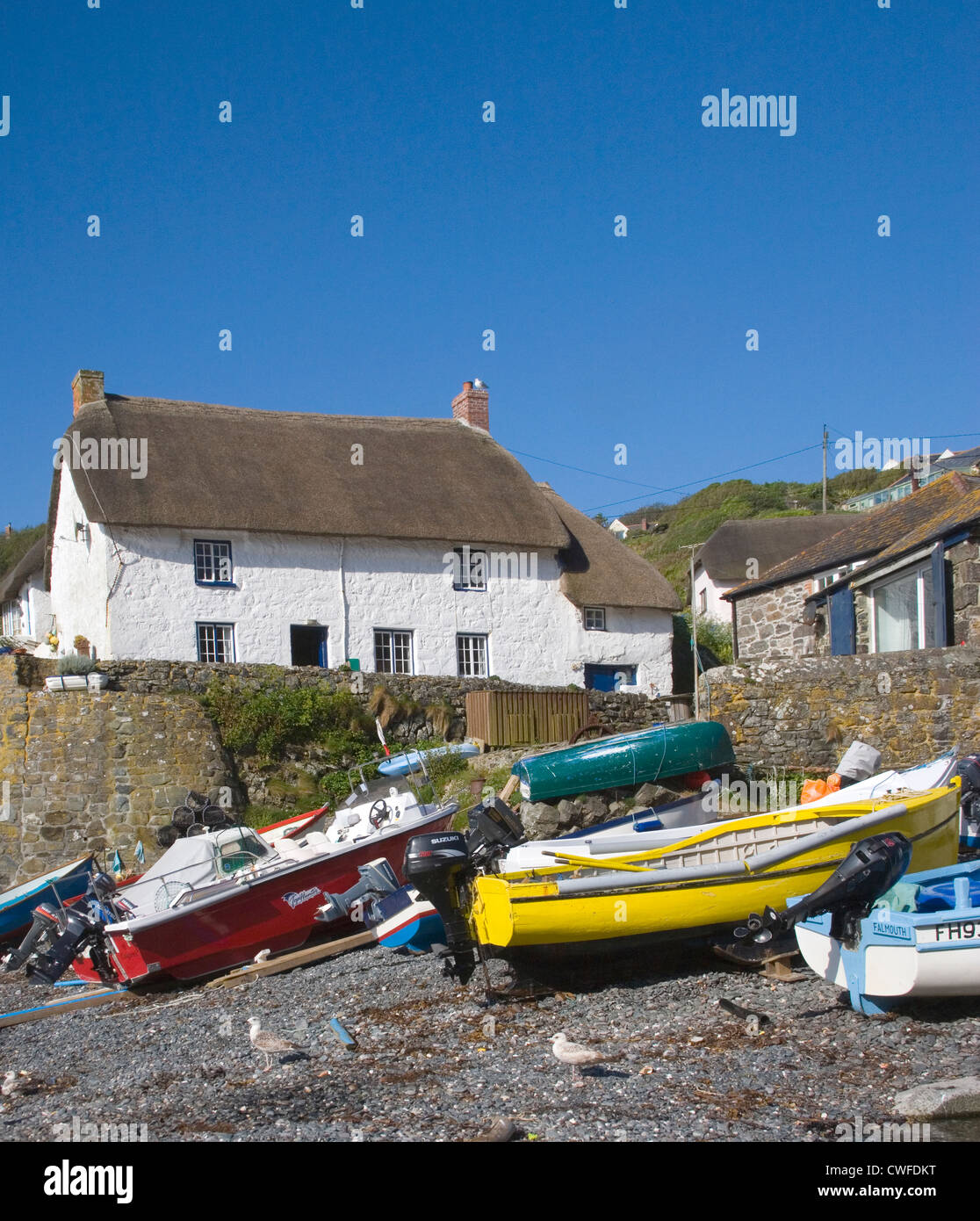 the small fishing village of cadgwith on the lizard in cornwall Stock
